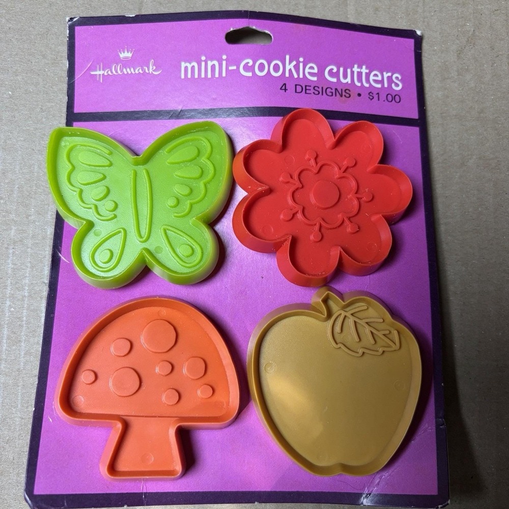 Vintage 1970s Hallmark Cookie Cutters Set Of Four OnOriginal Card Mushroom NOS